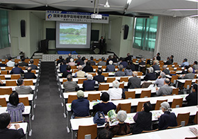 特別講演会の様子