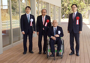 北野学長，広瀬知事，中山元学長，佐藤市長