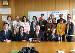 守山医学部長との記念写真