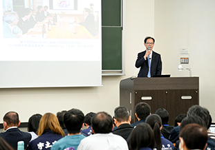 佐藤大分県知事の特別講演