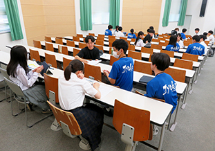 高校生と大学院生の振り返り会