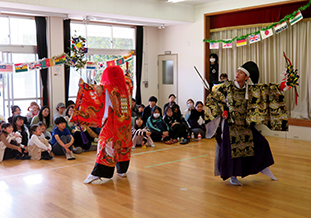 宇目神楽保存会の神楽鑑賞