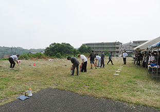 訓練用消火器による消火訓練
